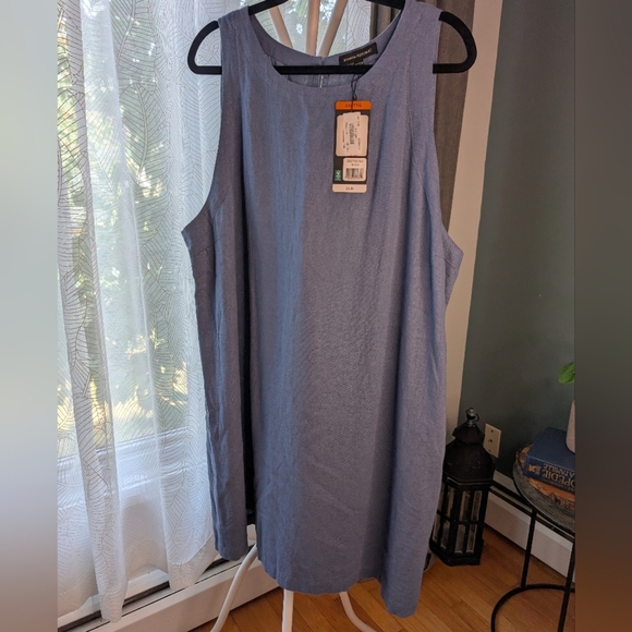 75.Banana Republic Light Blue Tank Top - Picture 1 of 3